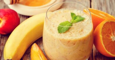 Banánovo broskvové smoothie pro děti